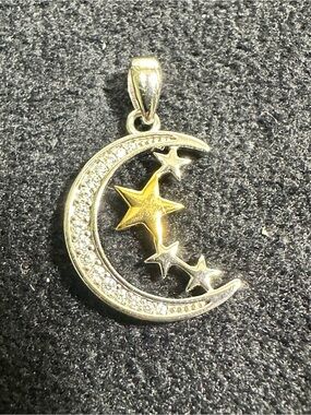 Vtg: JBB CN .925 Sterling Moon & Star Pendant accented w/CZ’s